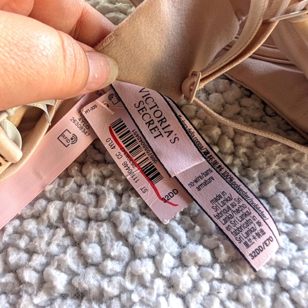 Victorias Secret Womens Maternity/Nursing Bra, Beige. 32DD New with Tags - Picture 7 of 7